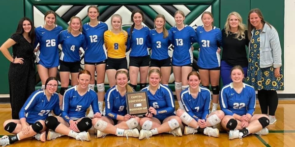 Girls posing in two rose with 2nd place trophy
